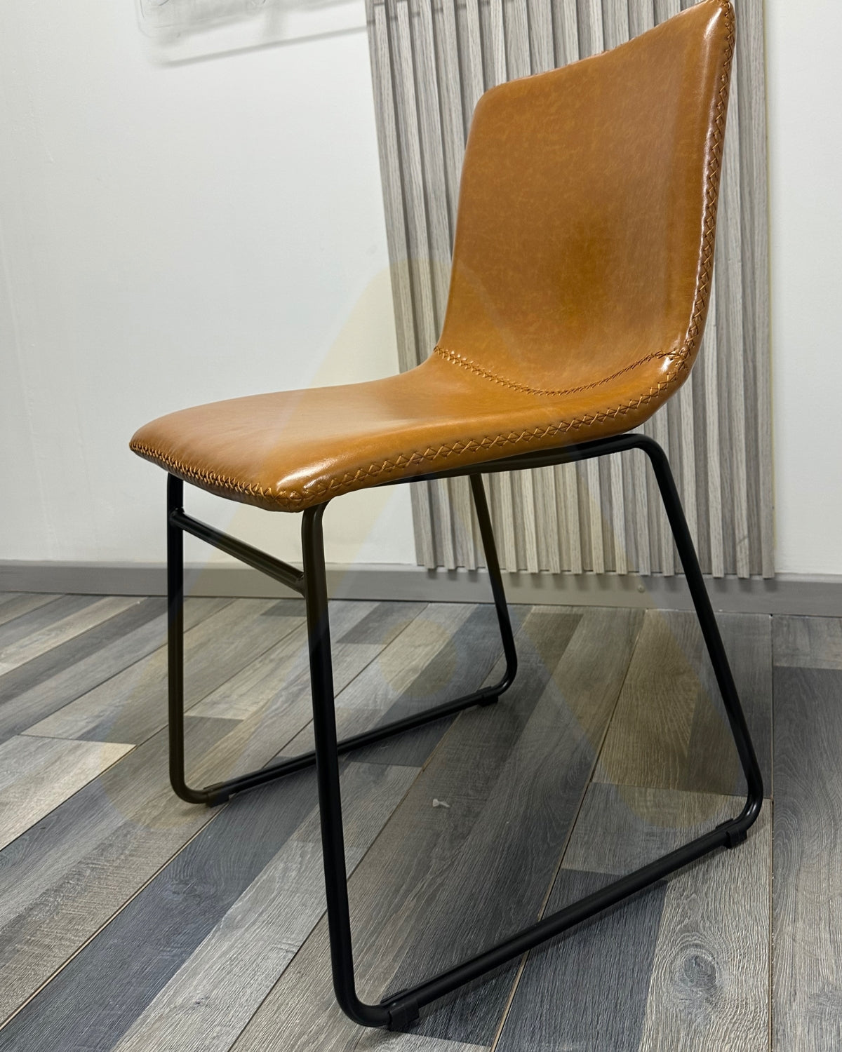 Comedor Leah Minimalista