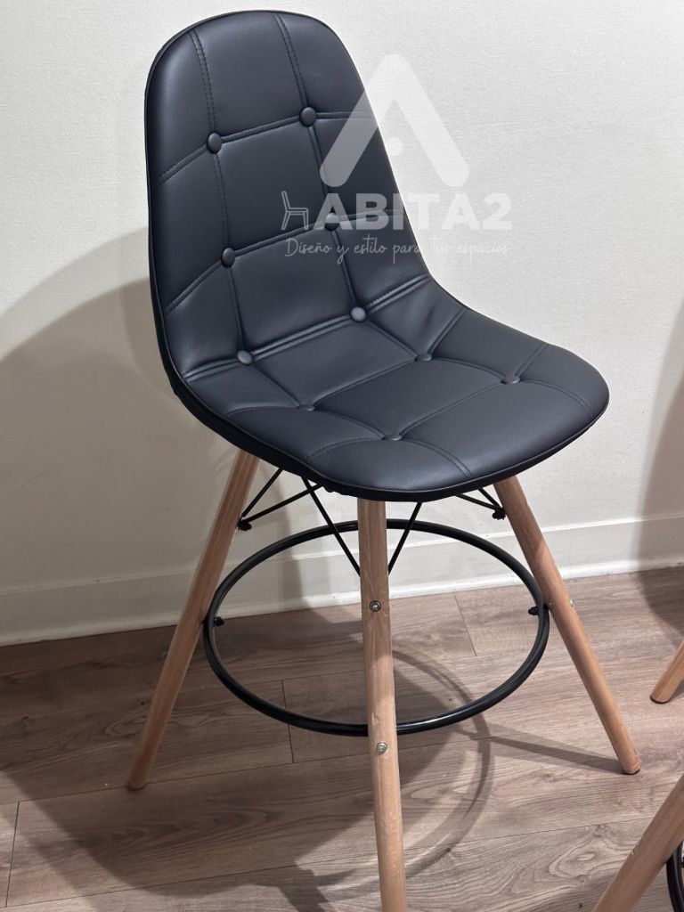 Taburete Capitoné 68 cm