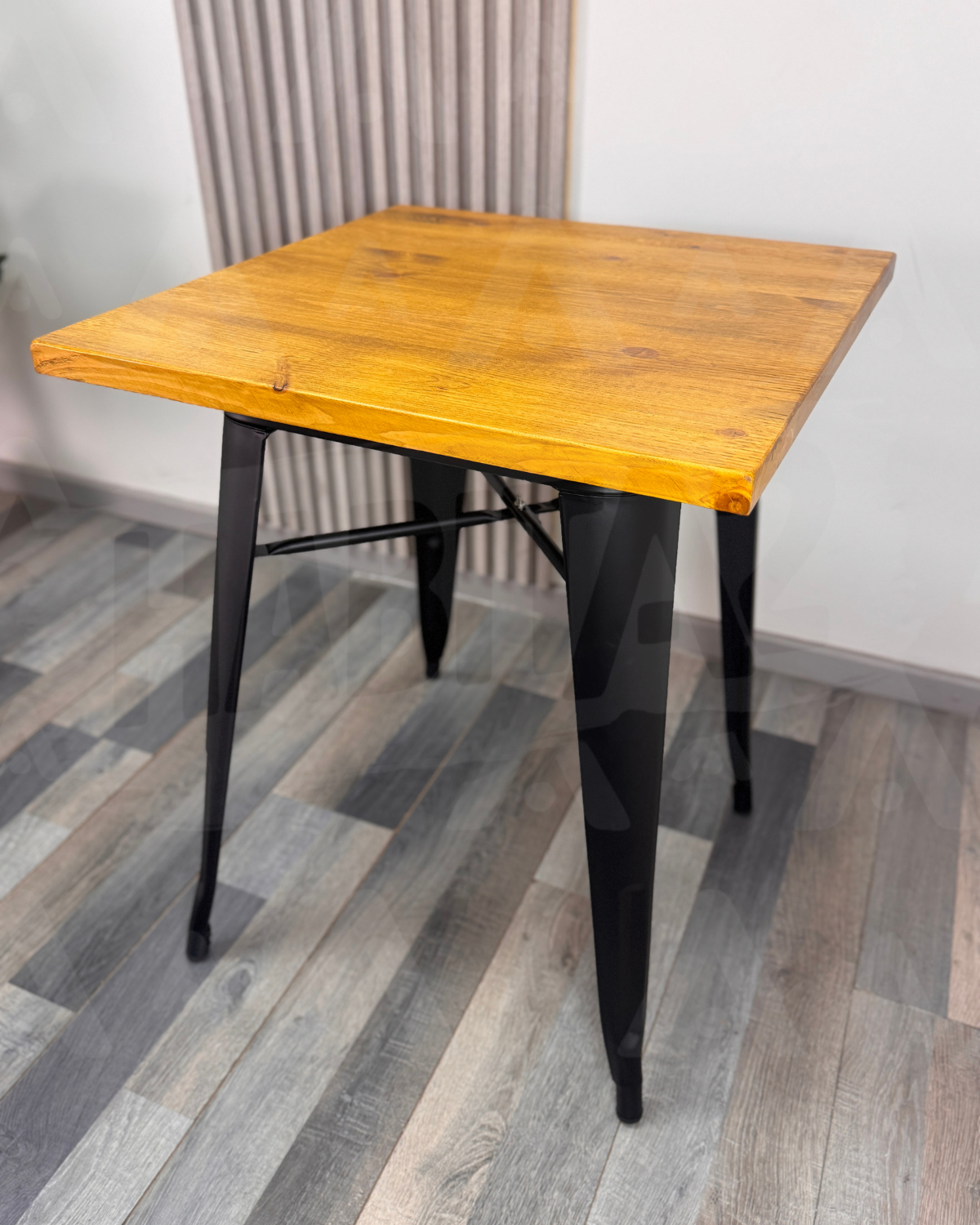 Mesa Tolix Madera 60x60 cm