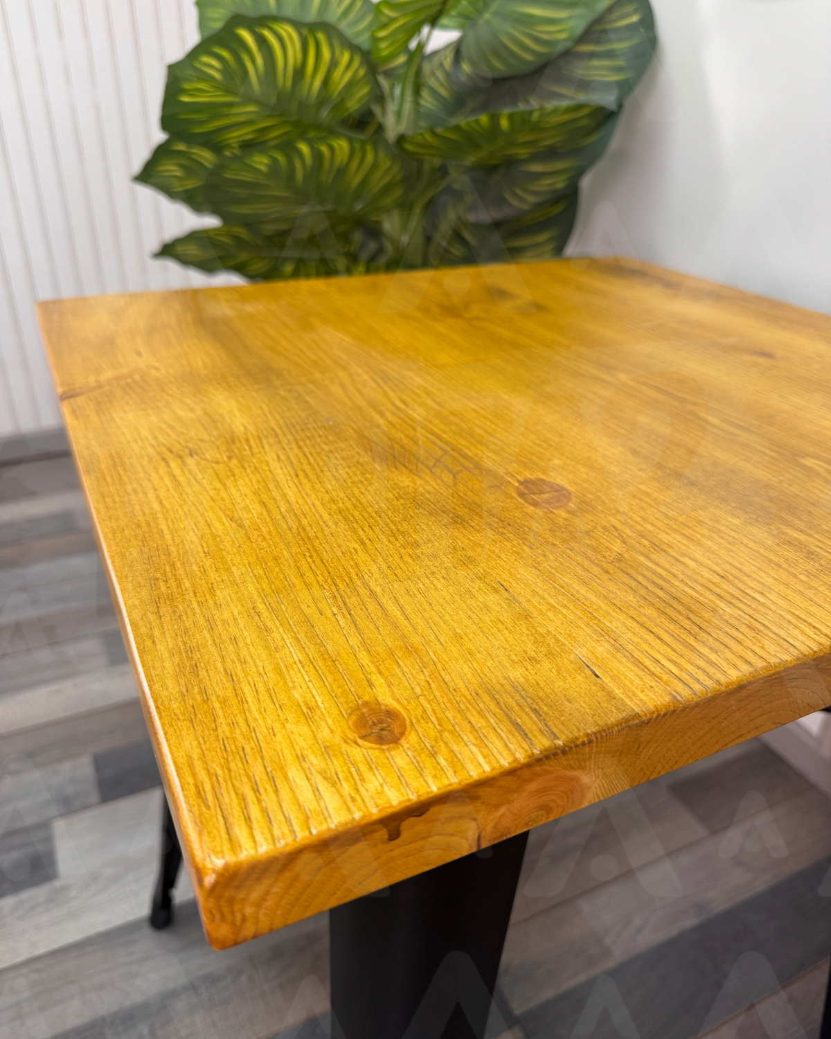 Mesa Tolix Madera 60x60 cm