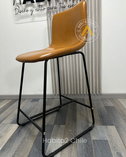 Taburete Leah Cuero 65 cm