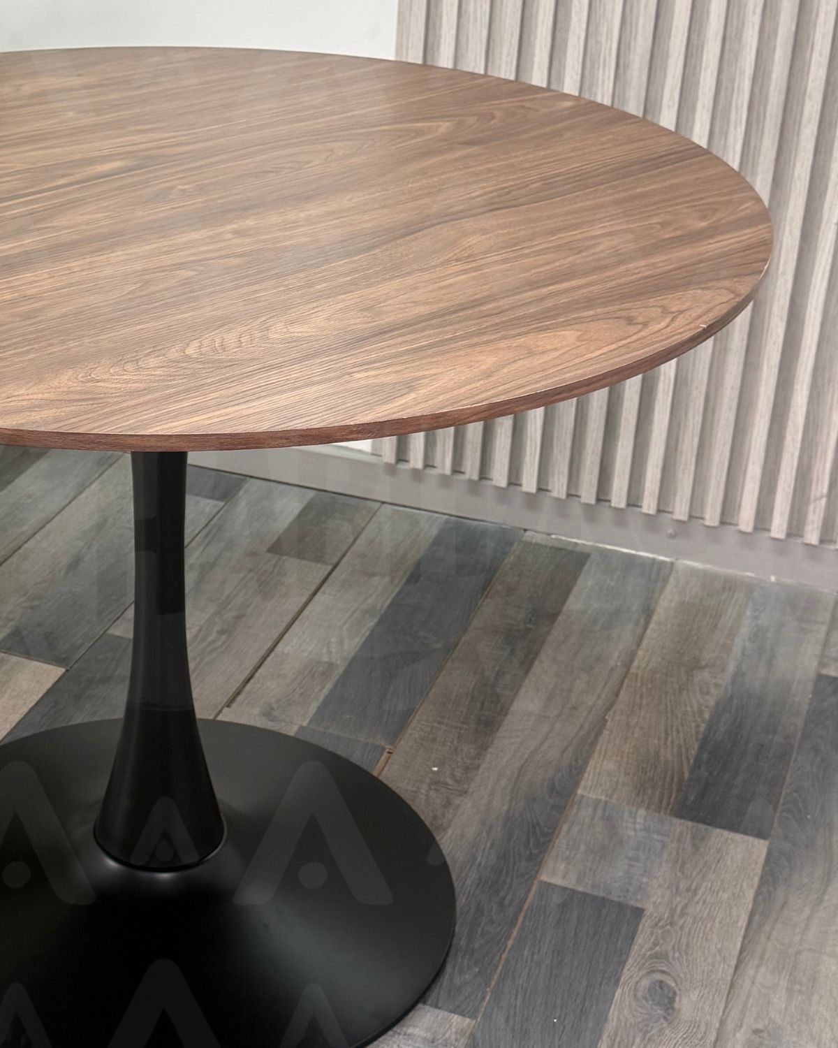 Mesa Tulip Cubierta Madera 100 cm